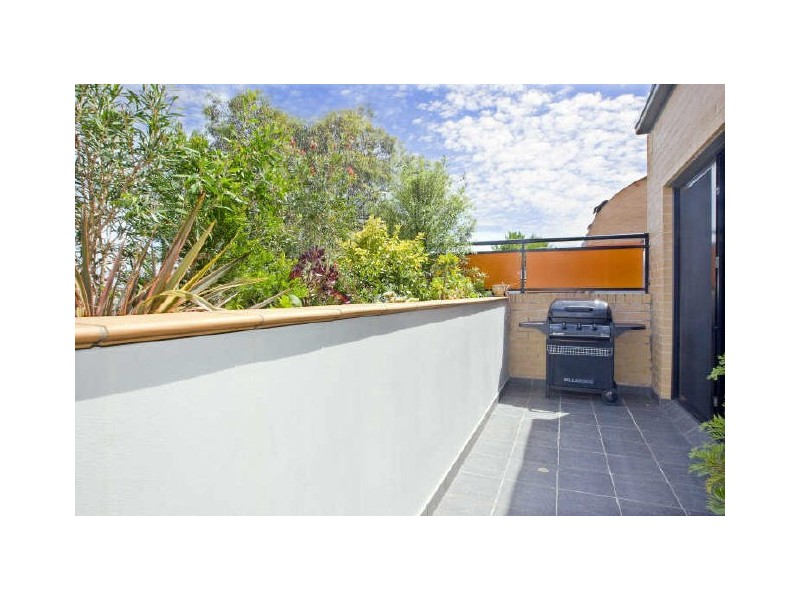 17/225-227 Denison Rd, Dulwich Hill NSW 2203