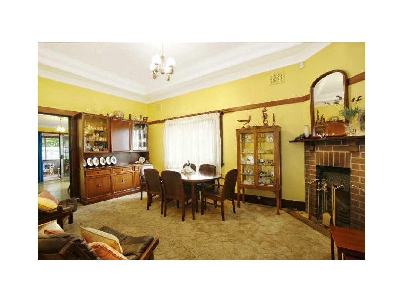 13 Ness Ave, Dulwich Hill NSW 2203
