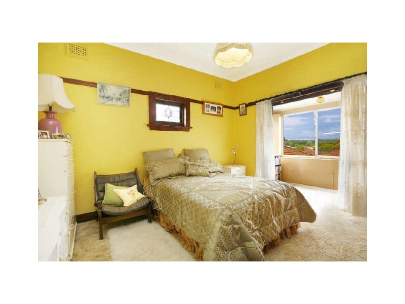 13 Ness Ave, Dulwich Hill NSW 2203