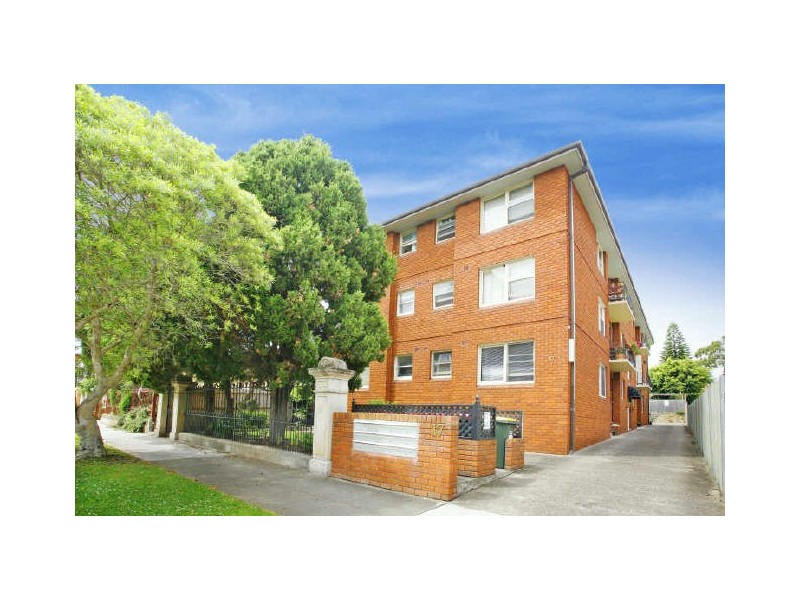 8/17 George St, Marrickville NSW 2204