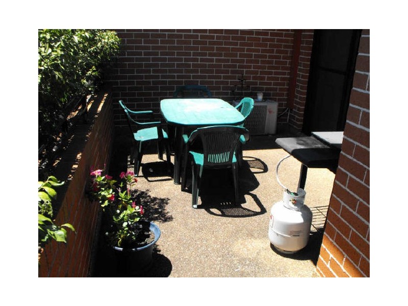 15/6-10 Myra Rd, Dulwich Hill NSW 2203