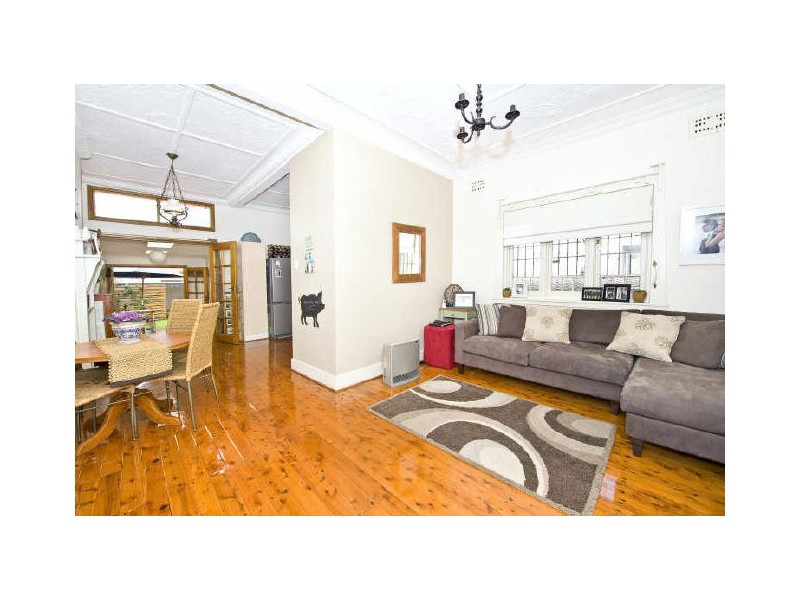 52 Abergeldie St, Dulwich Hill NSW 2203