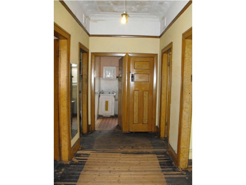 4 Pine St, Marrickville NSW 2204