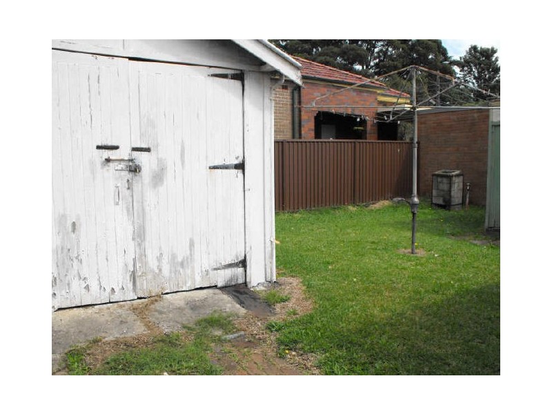 4 Pine St, Marrickville NSW 2204