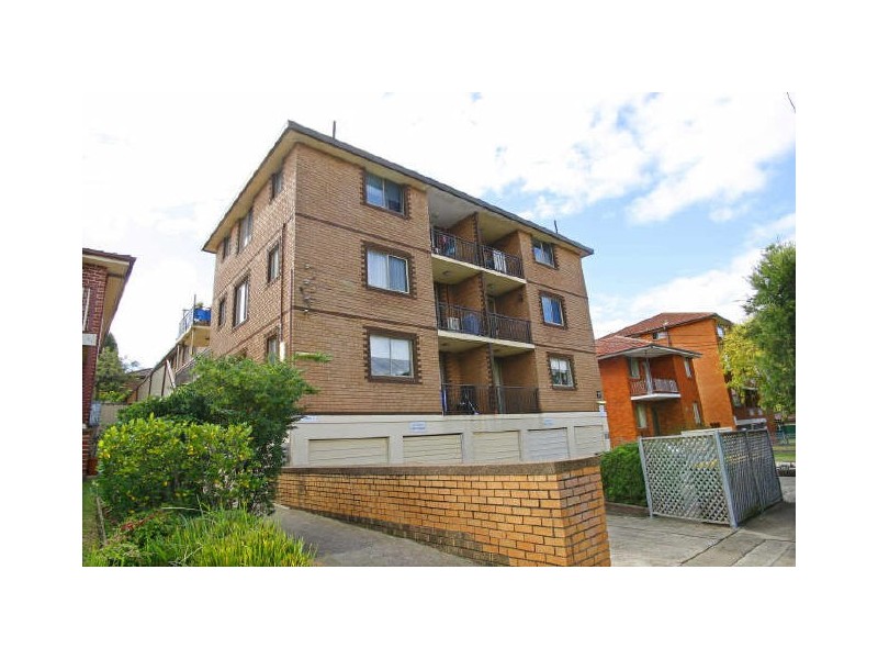 1/7 Myer St, Roselands NSW 2196