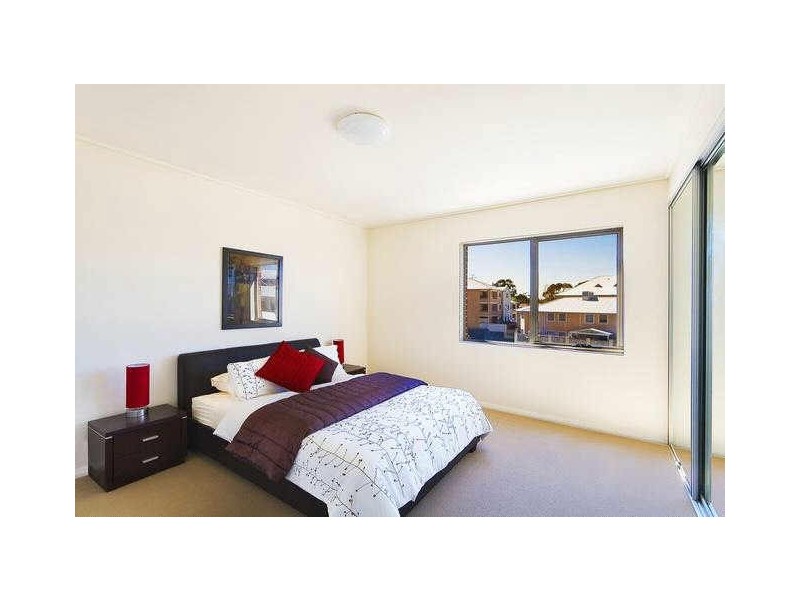 20 Close St, Canterbury NSW 2193