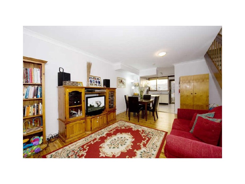 8/74-76 Floss St, Hurlstone Park NSW 2193