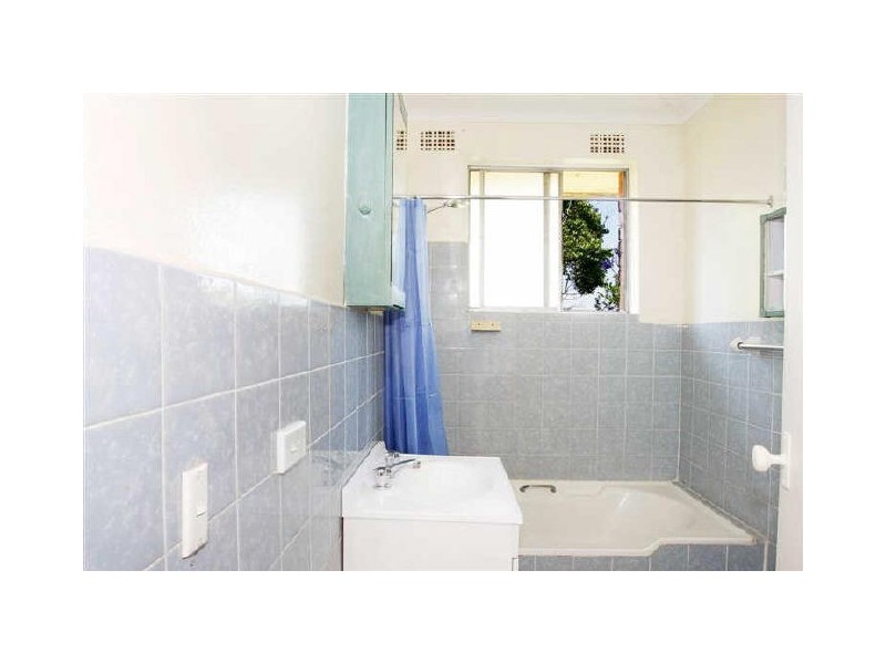 9/29 Pine St, Marrickville NSW 2204