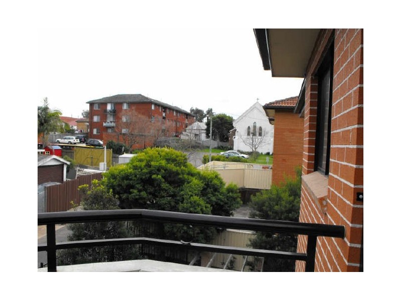 18/6-10 Myra Rd, Dulwich Hill NSW 2203