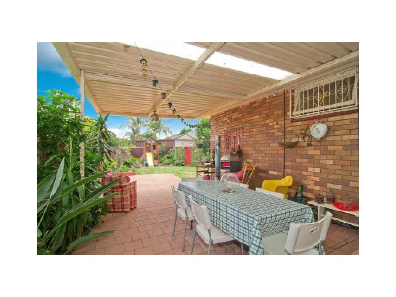 3 Bradley Crst, Wiley Park NSW 2195