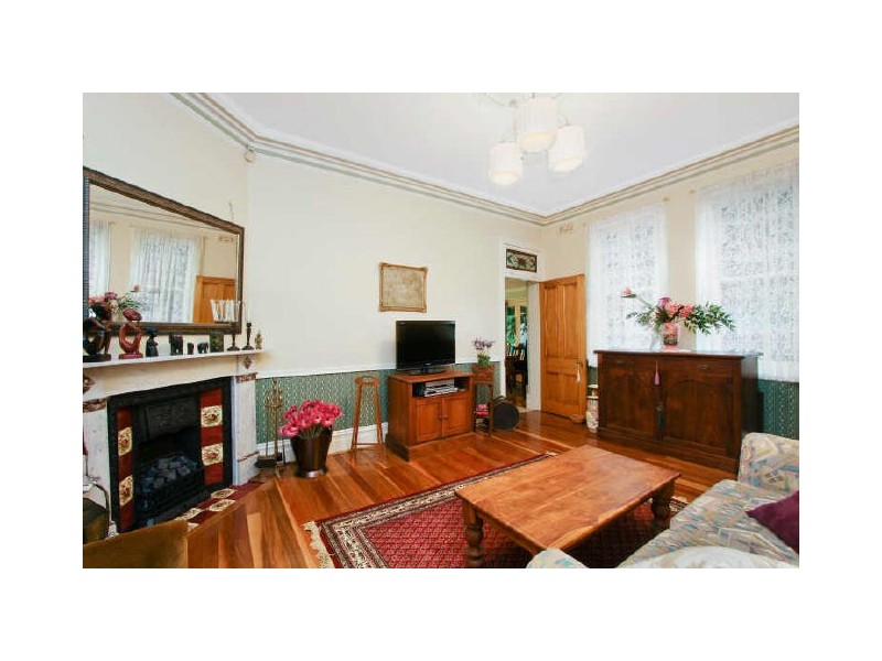 137 Duntroon St, Hurlstone Park NSW 2193