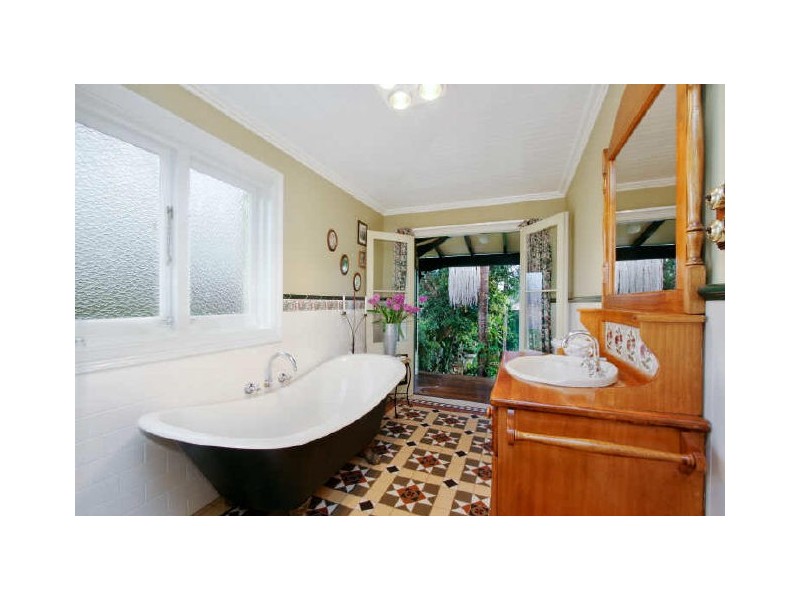 137 Duntroon St, Hurlstone Park NSW 2193