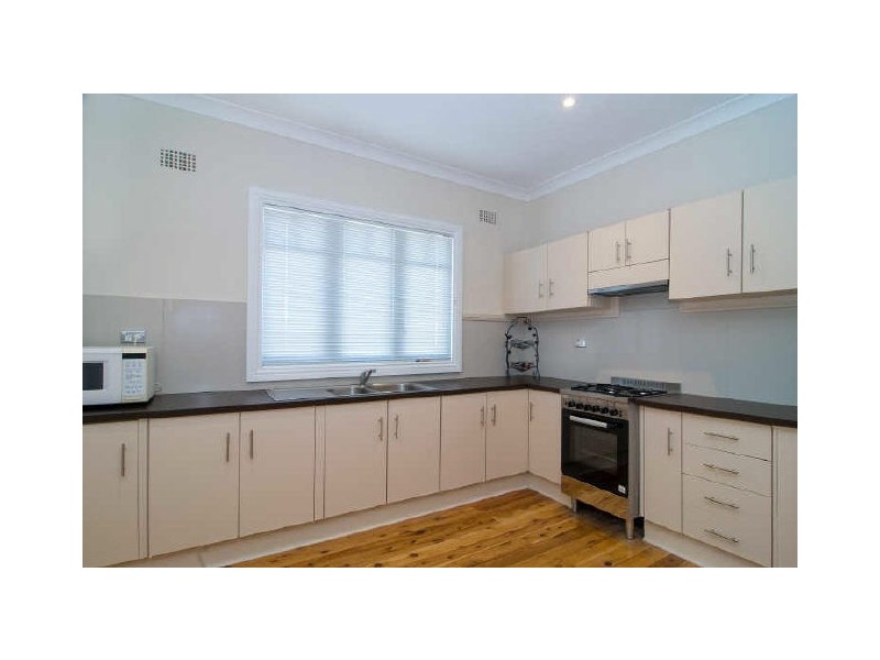 92 Floss St, Hurlstone Park NSW 2193