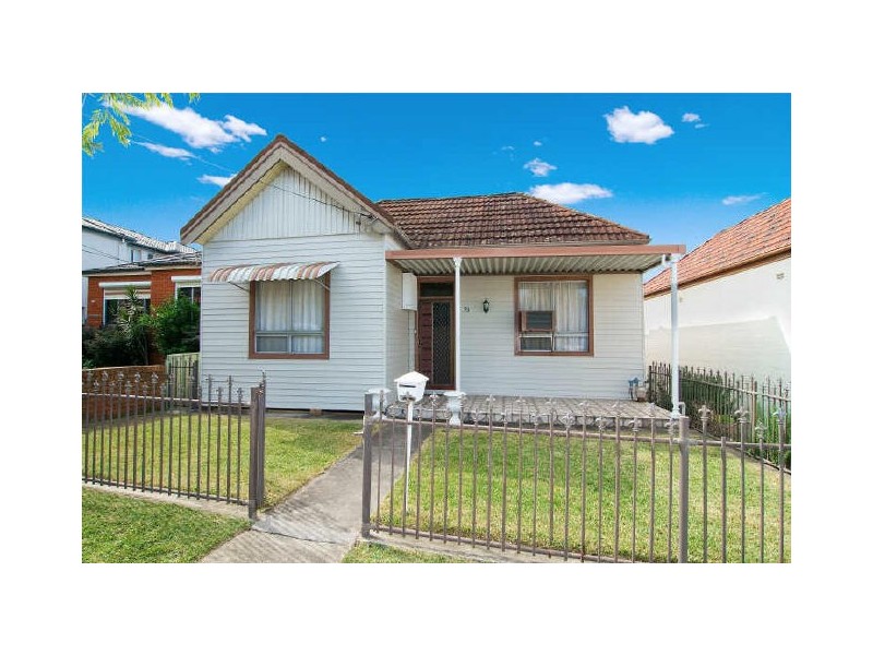 93 Crinan St, Hurlstone Park NSW 2193