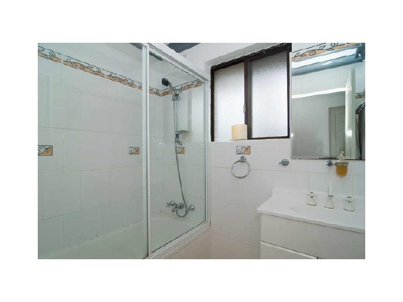 4/7 Rome St, Canterbury NSW 2193