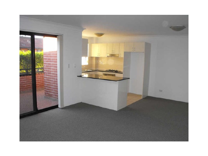 16/6-10 Myra Rd, Dulwich Hill NSW 2203