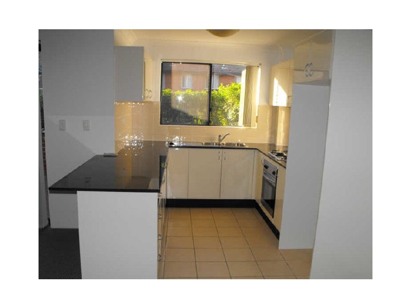 16/6-10 Myra Rd, Dulwich Hill NSW 2203