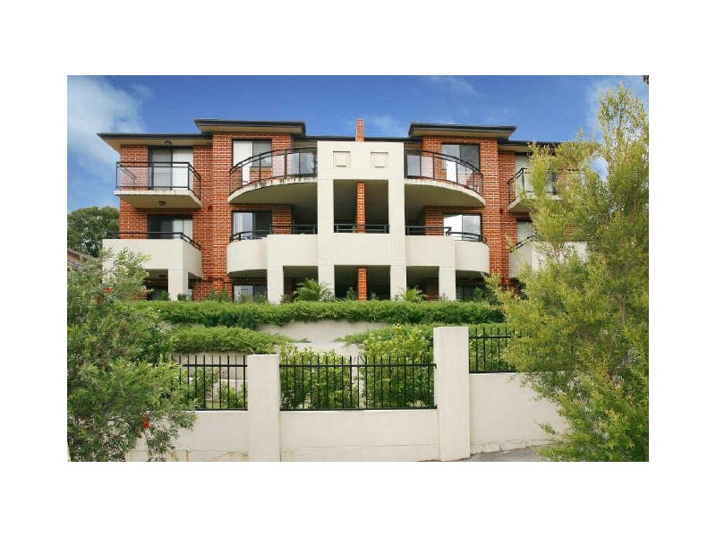 16/6-10 Myra Rd, Dulwich Hill NSW 2203