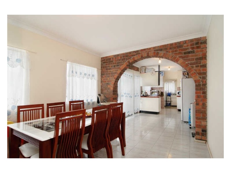 584 New Canterbury Road, Hurlstone Park NSW 2193