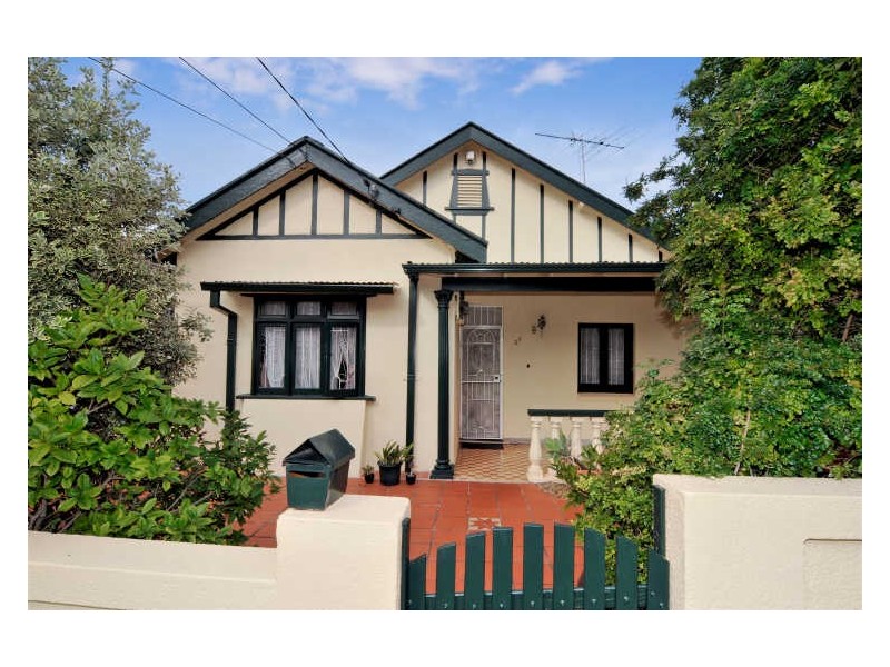 26 Excelsior Pde, Marrickville NSW 2204