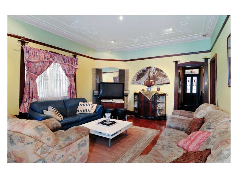 26 Excelsior Pde, Marrickville NSW 2204