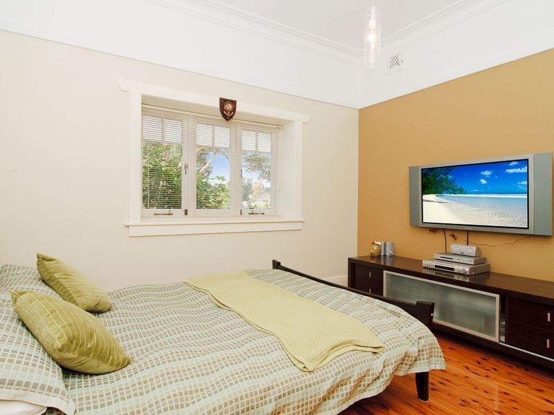 17 Hurlstone Ave, Hurlstone Park NSW 2193