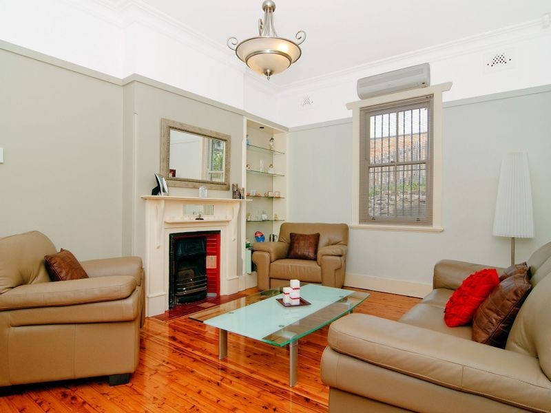 17 Hurlstone Ave, Hurlstone Park NSW 2193