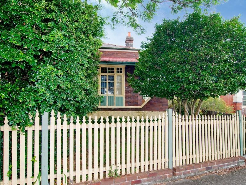 147 Queen Street, Ashfield NSW 2131