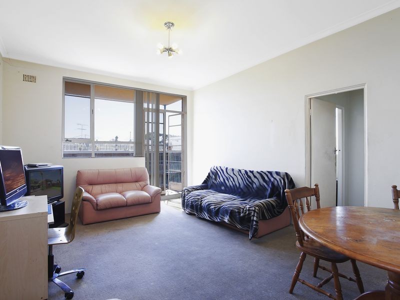 24/18a Ewart Street, Marrickville NSW 2204