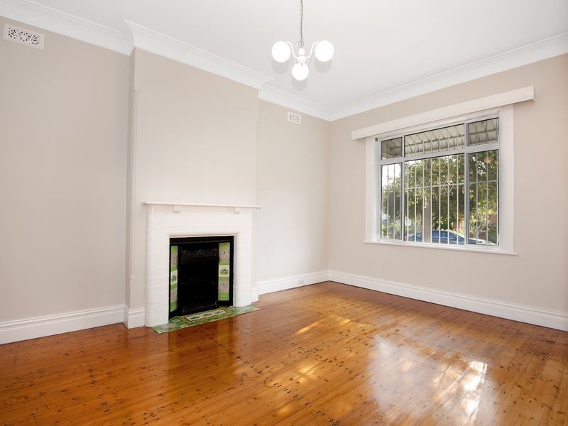 27 Dunstaffenage Street, Hurlstone Park NSW 2193