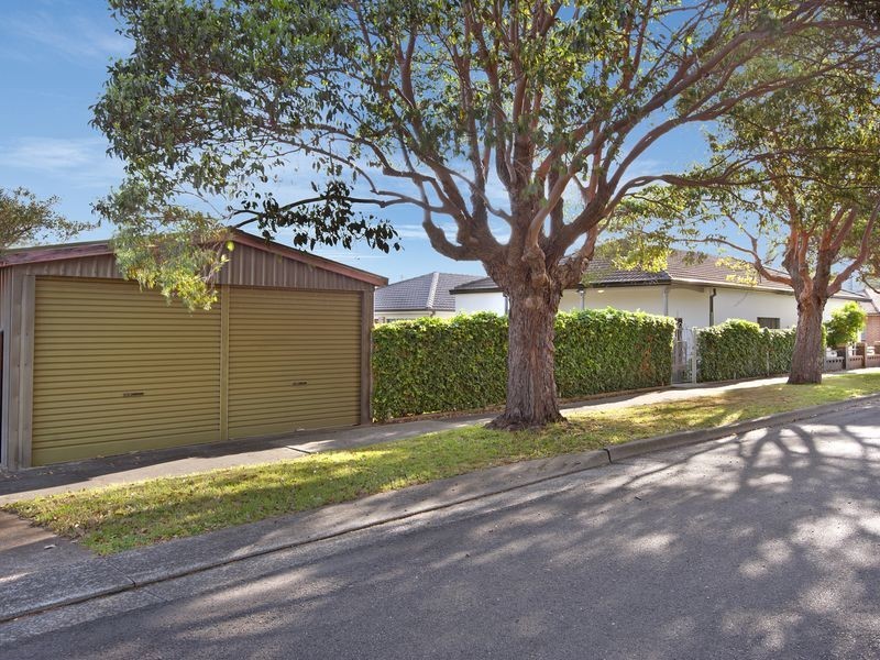 27 Dunstaffenage Street, Hurlstone Park NSW 2193