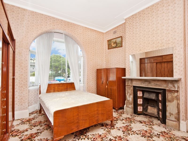 2 Yule Street, Dulwich Hill NSW 2203