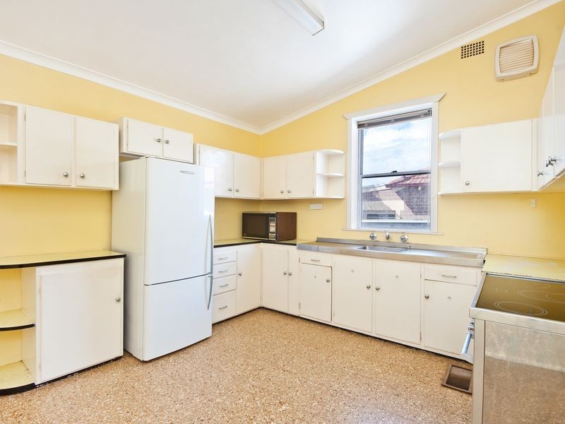 2 Yule Street, Dulwich Hill NSW 2203