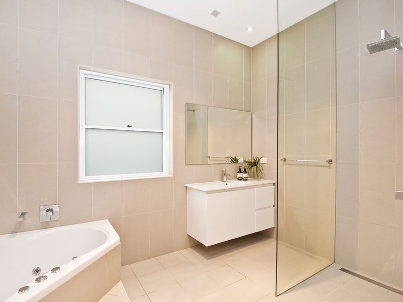 40 Foord Avenue, Hurlstone Park NSW 2193