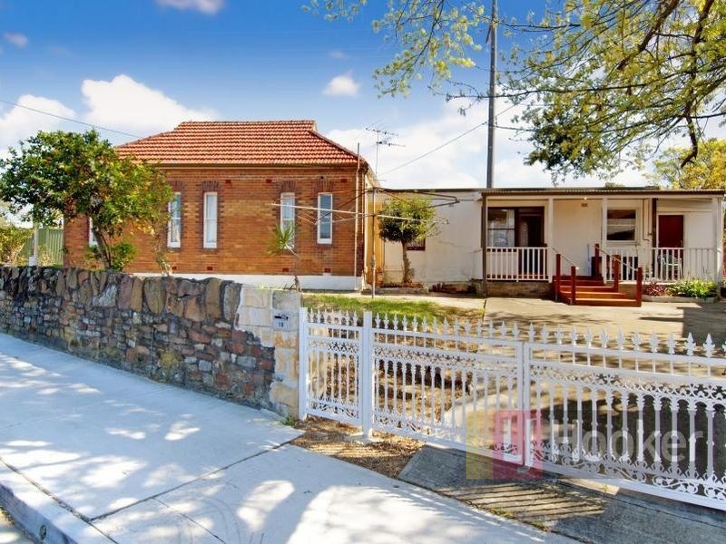 19 Floss Street, Hurlstone Park NSW 2193