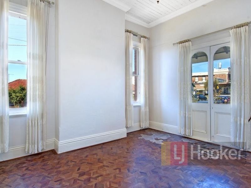 19 Floss Street, Hurlstone Park NSW 2193