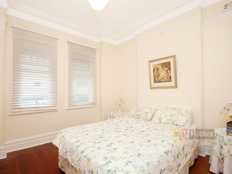 34 Beach Rd, Dulwich Hill NSW 2203