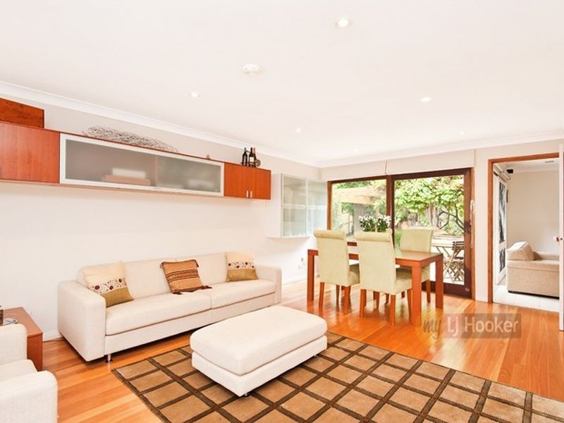 6 Glenora Road, Yarrawarrah NSW 2233