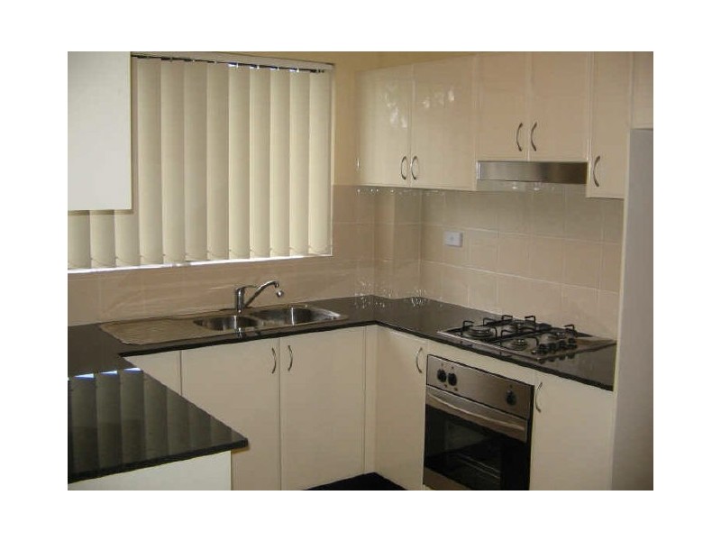 13/6-10 Myra Rd, Dulwich Hill NSW 2203