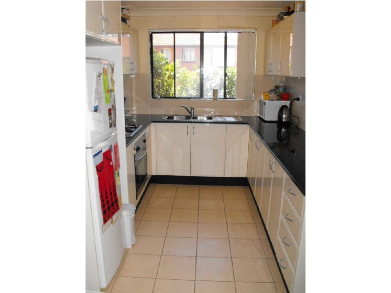 16/6-10 Myra Rd, Dulwich Hill NSW 2203