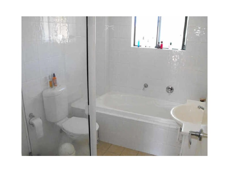 16/6-10 Myra Rd, Dulwich Hill NSW 2203