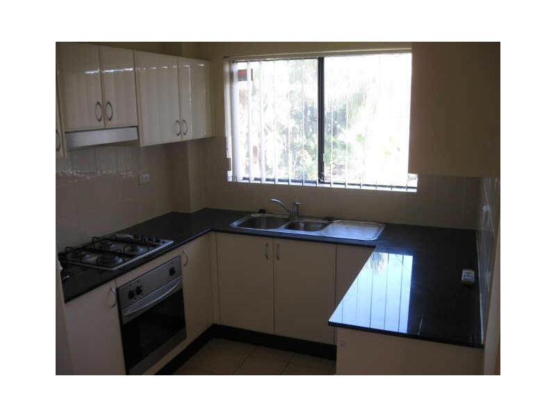 17/6-10 Myra Rd, Dulwich Hill NSW 2203