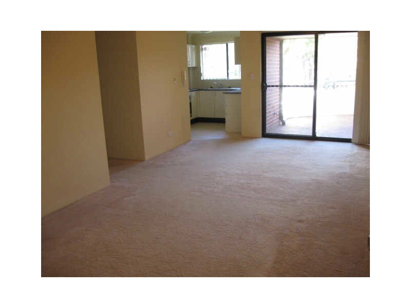 17/6-10 Myra Rd, Dulwich Hill NSW 2203