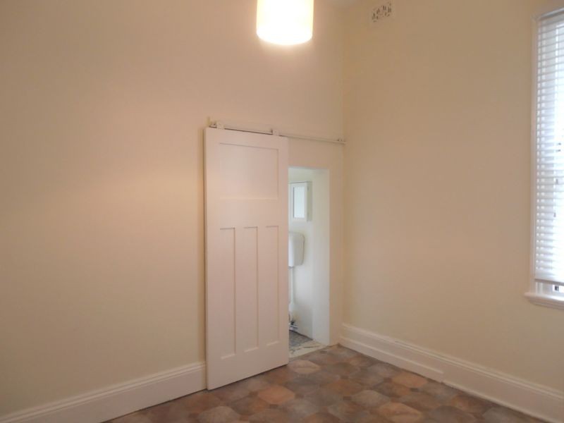 2/71 Warren Road, Marrickville NSW 2204