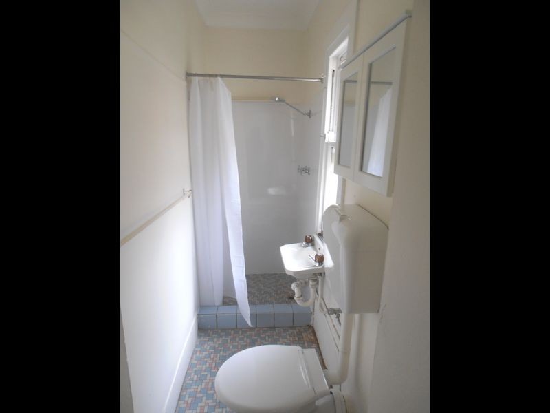 2/71 Warren Road, Marrickville NSW 2204