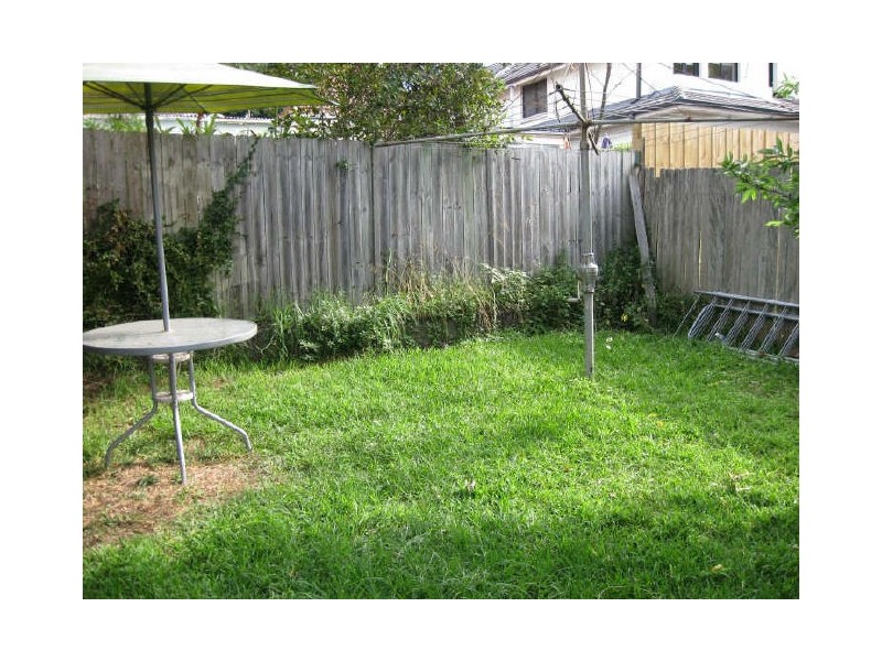 24 Kalgoorlie St, Leichhardt NSW 2040