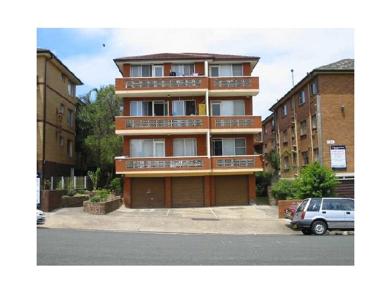 8/27 Myra Rd, Dulwich Hill NSW 2203