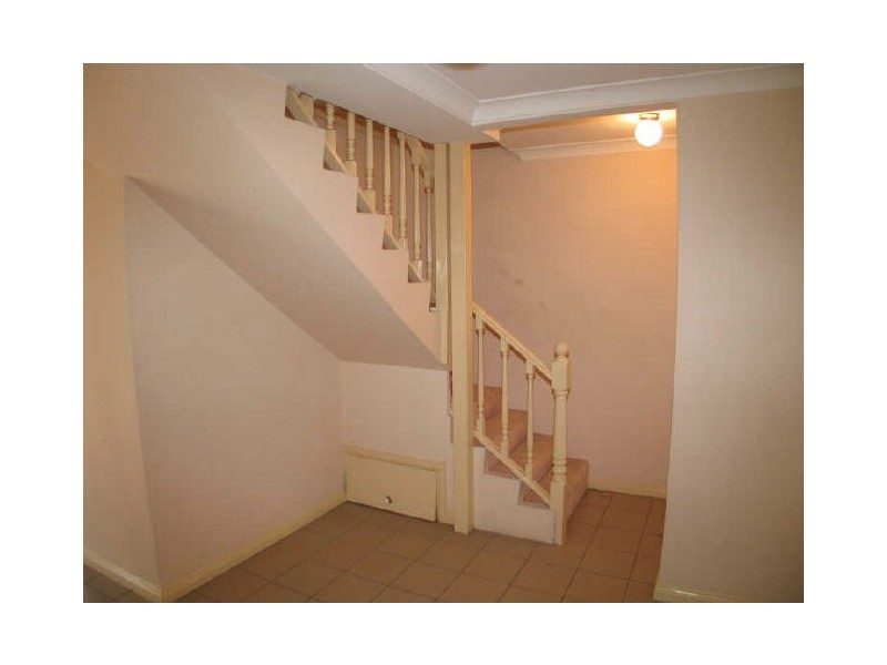 3/2 Gower St, Hurlstone Park NSW 2193