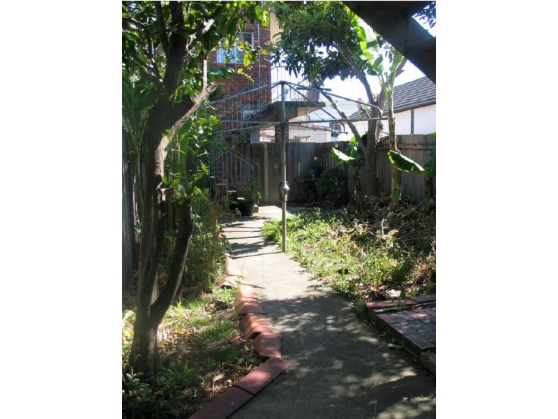 1/584 New Canterbury Rd, Hurlstone Park NSW 2193