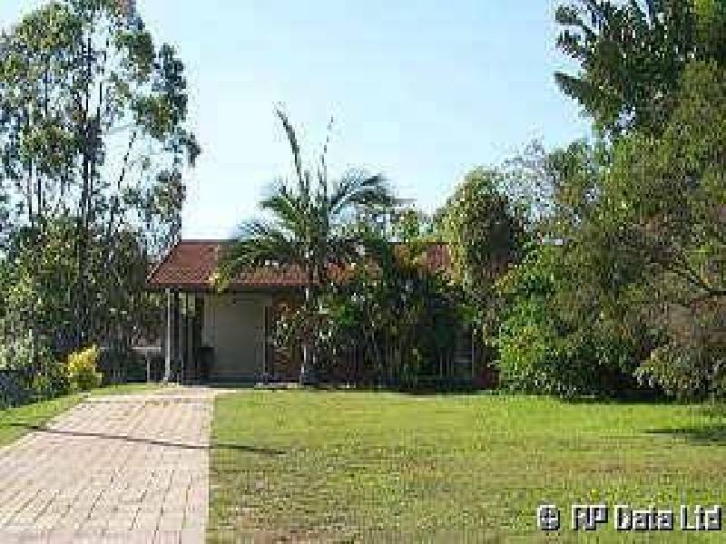 25 Edward Street, Boyne Island QLD 4680